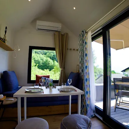 La Tiny House Des Montagnes Lodge