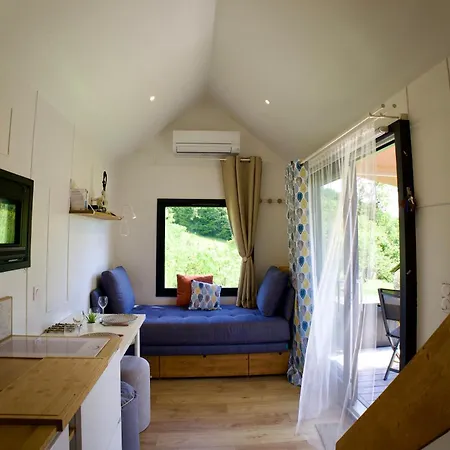 La Tiny House Des Montagnes Lodge *